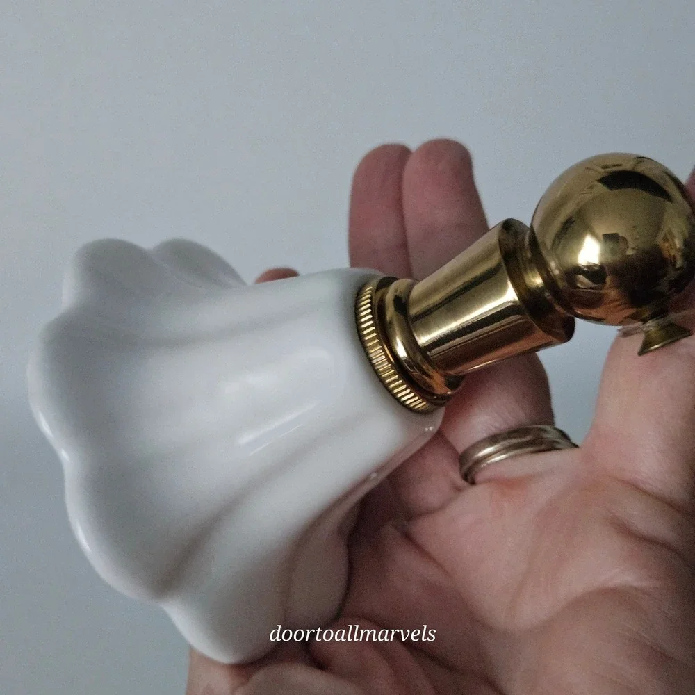 VTG Lotus Porcelain Solid Brass Bath Soap Dish & TP Holder French Colonial NEW